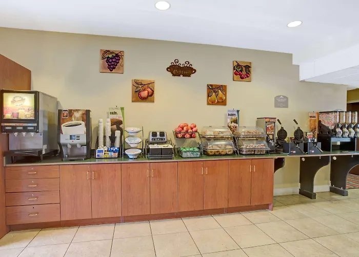 Microtel Inn & Suites By Wyndham Bushnell