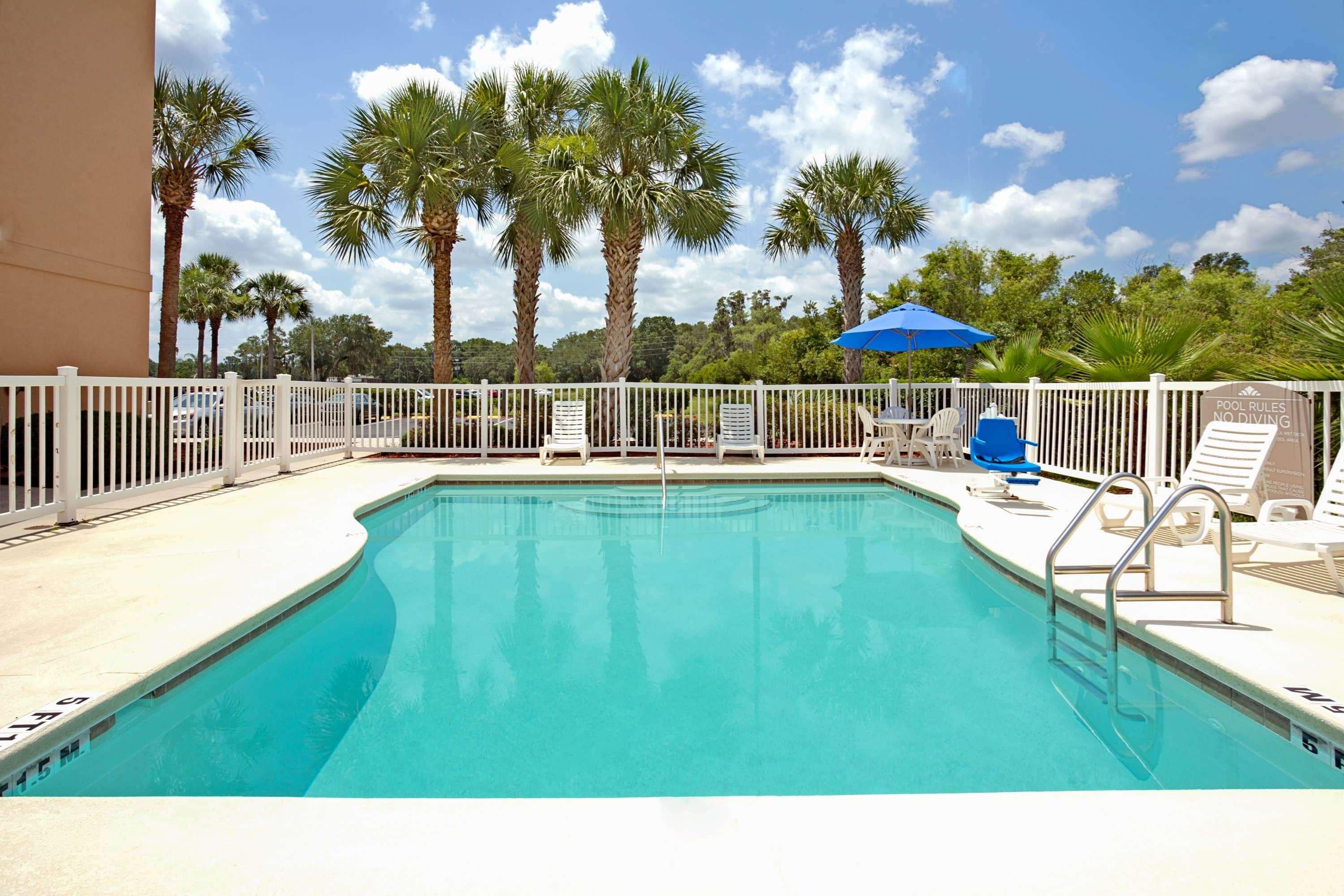 Microtel & By Wyndham 2* Bushnell